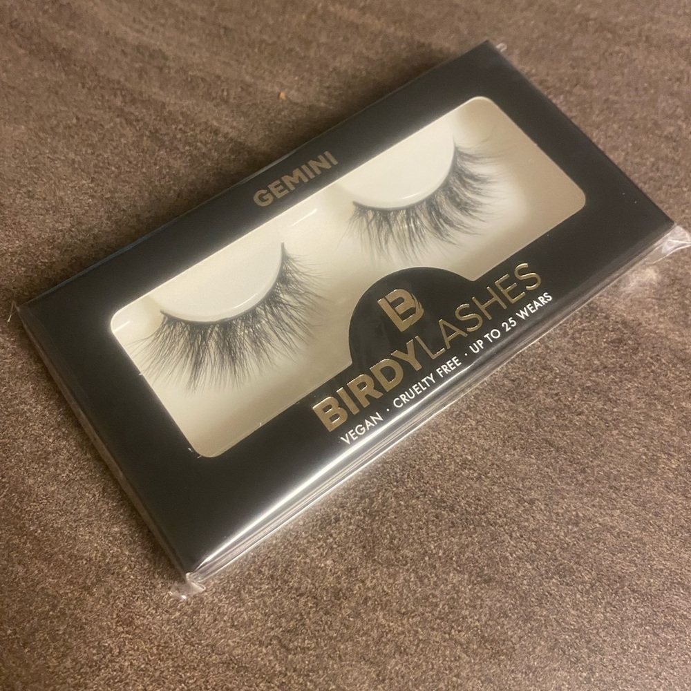 BirdyLashes in Gemini